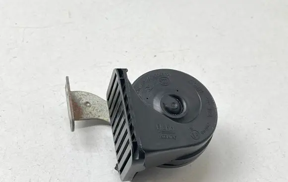 Volvo XC90 Horn signal A046522 002408200