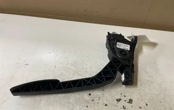 Jaguar XF X250 Accelerator throttle pedal 9X239F832BA 6PV00969803