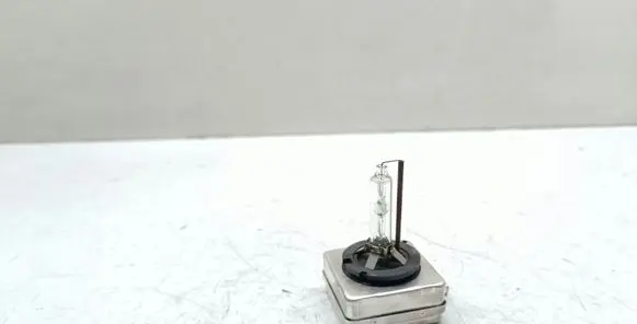 BMW 3 E92 E93 Xenon bulb D1S 9285141294