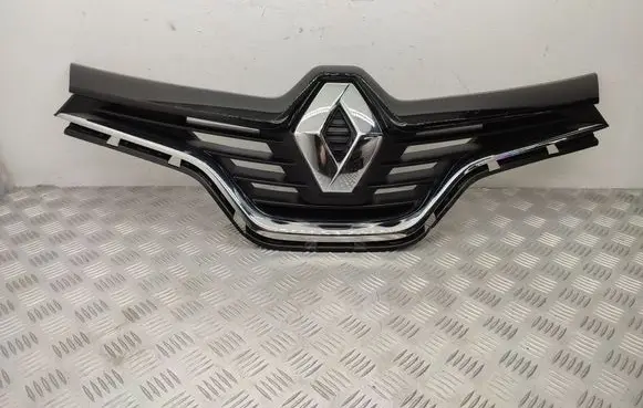 Renault Captur Front bumper upper radiator grill 623102335R
