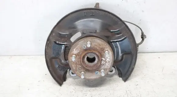 Honda CR-V Front wheel hub