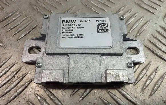 BMW X2 F39 Aerial antenna amplifier 9128982