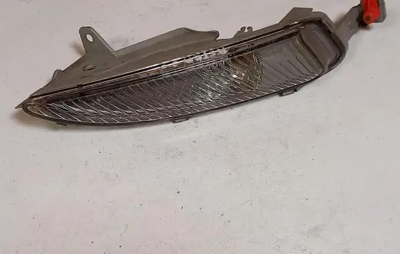 Opel Astra J Front indicator light 13367143