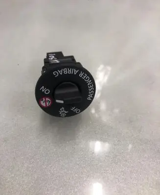 Renault Megane E-Tech Passenger airbag on/off switch 681999278r