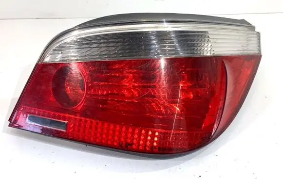 BMW 5 E60 E61 Rear/tail lights 6910768