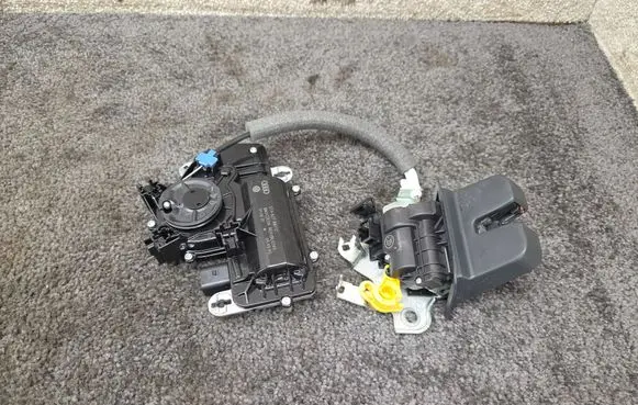 Skoda Kamiq Tailgate/trunk/boot lock/catch/latch 654827506 65482750602S 5TA827887C