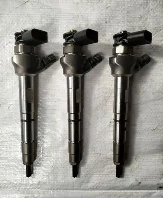 Audi A4 S4 B9 8W Fuel injector 0445110876