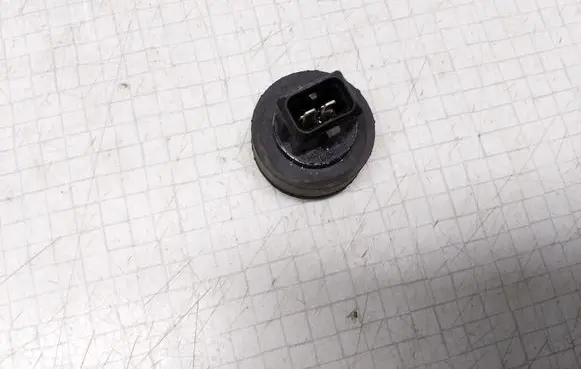 Volkswagen PASSAT B5.5 Sensor