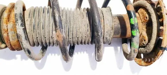 Volkswagen Cross Polo Front coil spring 