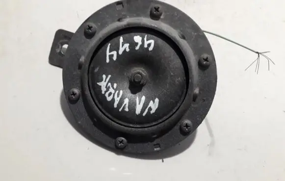 Nissan Navara D22 Horn signal e2888 a7941