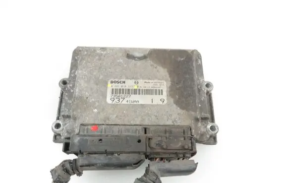 Alfa Romeo 147 Engine control unit/module 73501227 0281010332