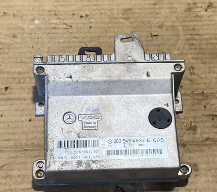 Mercedes-Benz C AMG W202 ABS control unit/module 2025454632