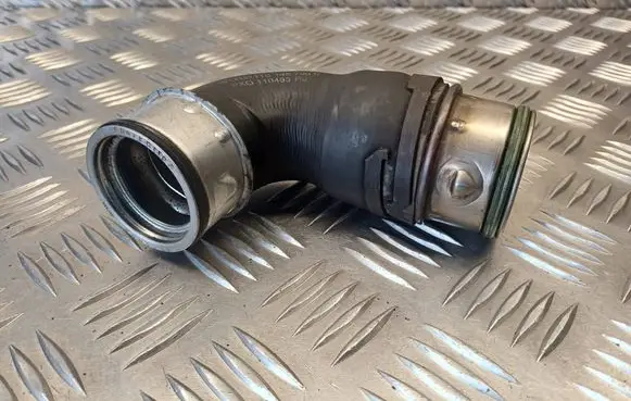 Intercooler hose/pipe