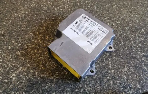 Volkswagen Golf V Airbag control unit/module 1K0909605P