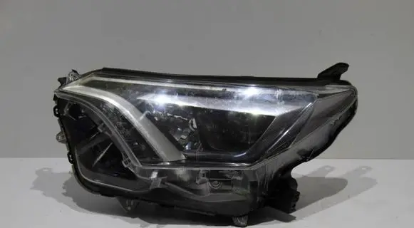 Toyota RAV 4 (XA40) Headlight/headlamp