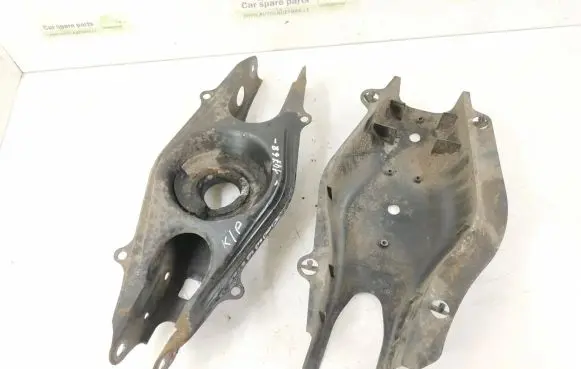 Mercedes-Benz CLS C218 X218 Rear control arm DALISID852 2043502006 2043503506