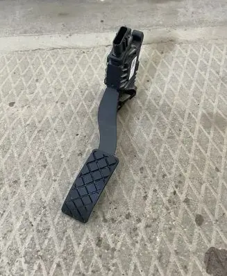 Volkswagen Golf VII Accelerator throttle pedal 5Q1723503F 6PV01062101