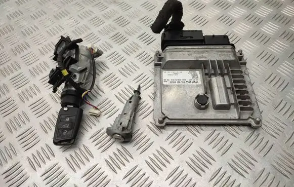 Skoda Octavia Mk3 (5E) Engine ECU kit and lock set 04L907445B 1K0905851B 5Q0905865A
