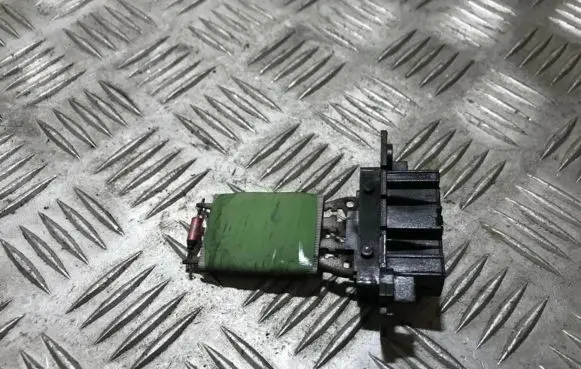 Opel Agila B Heater blower motor/fan resistor