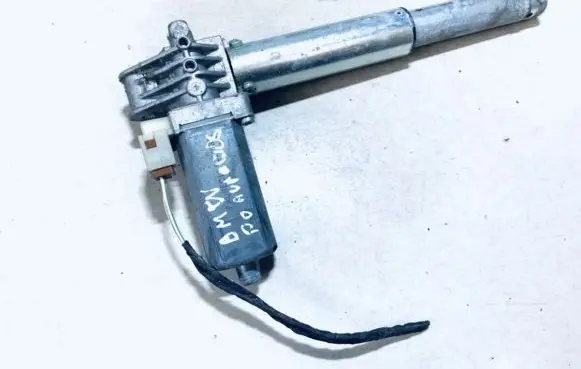 BMW 5 E60 E61 Seat adjustment motor 8321086