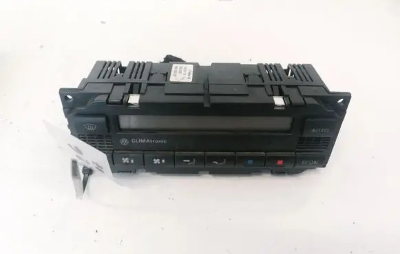 Volkswagen PASSAT B5.5 Climate control unit