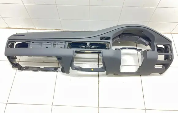 Volvo XC70 Dashboard 30672221 30676242