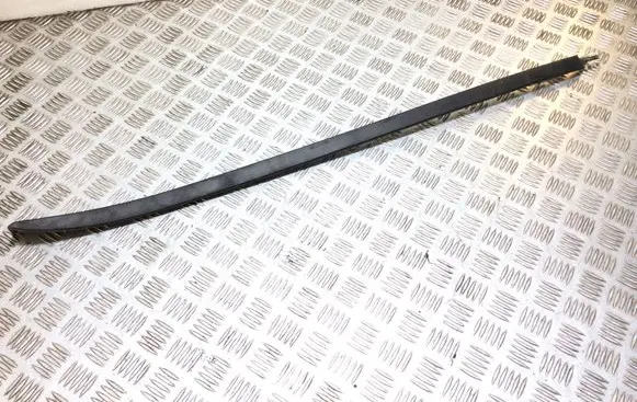 Opel Astra J Windshield trim 13308940
