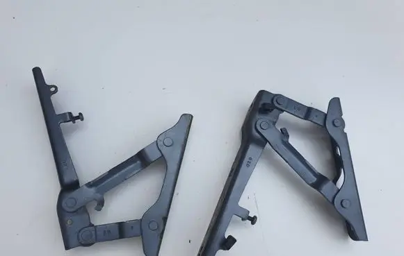 Tesla Model S Engine bonnet/hood hinges