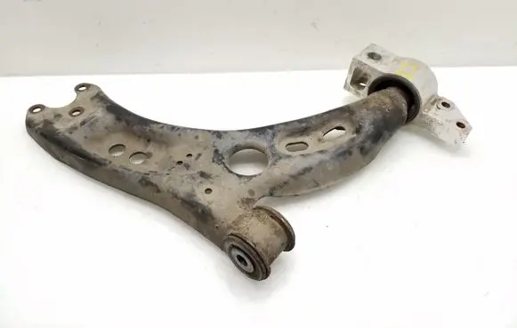 Skoda Octavia Mk2 (1Z) Front lower control arm/wishbone 1K0407160C