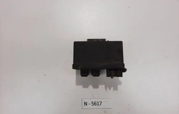 Peugeot 607 Glow plug pre-heat relay 0281003018