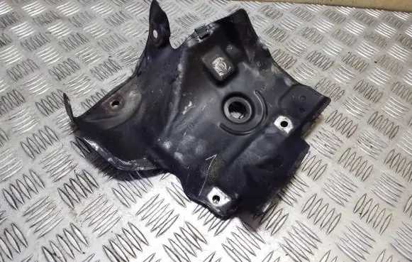 Nissan X-Trail T32 Exhaust heat shield