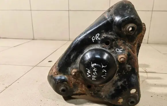 Front shock absorber with coil spring