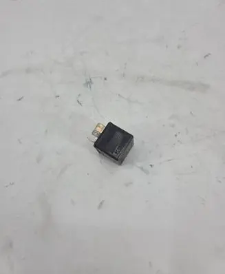 Audi A8 S8 D2 4D Other relay 443951253S