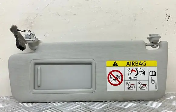 Volkswagen Golf Sportsvan Sun visor