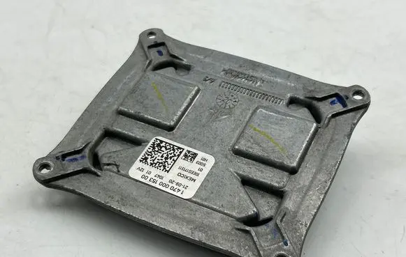 Chrysler Pacifica Headlight ballast module Xenon 147000015300 1042 10EEG171311