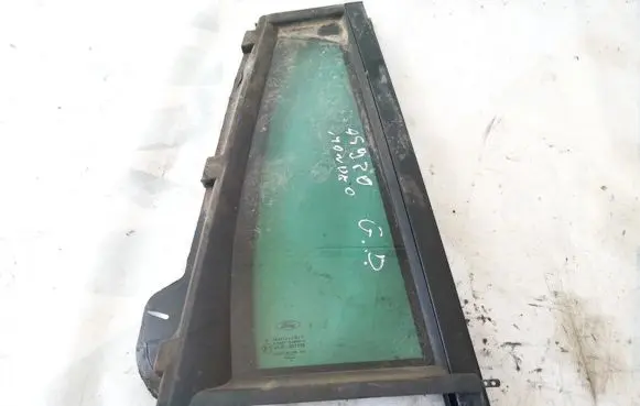 Ford Mondeo Mk III Rear vent window glass 