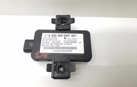 Mercedes-Benz C W205 Tire pressure sensor A0009006907 A0009028419 A0009017203