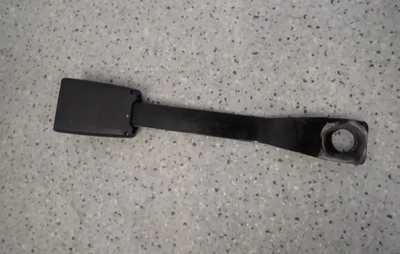 Suzuki Alto Rear seatbelt 