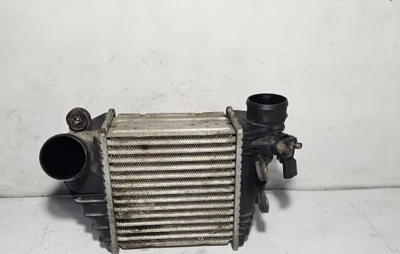 Skoda Octavia Mk2 (1Z) Intercooler radiator 038906051B 0281002399