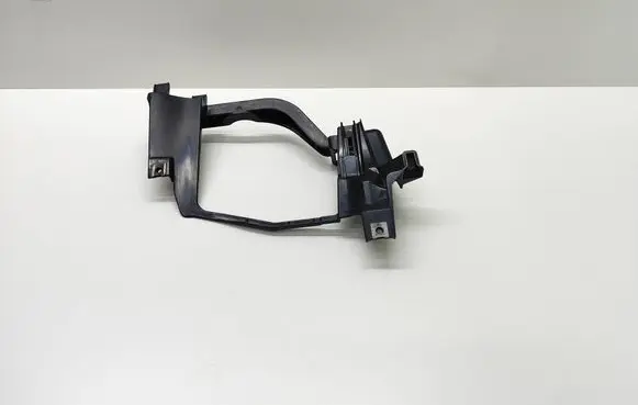 BMW 5 E60 E61 Headlight/headlamp mounting bracket 158738 15873800