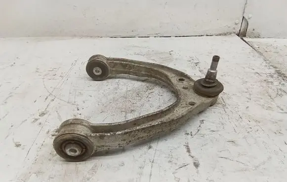 Volkswagen Touareg I Front upper control arm/wishbone 