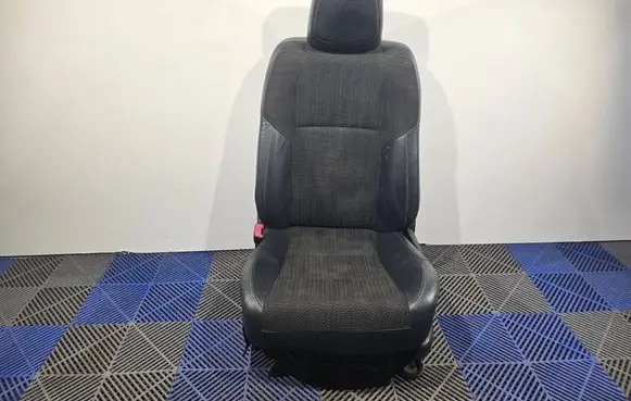 Toyota Auris E180 Front driver seat 