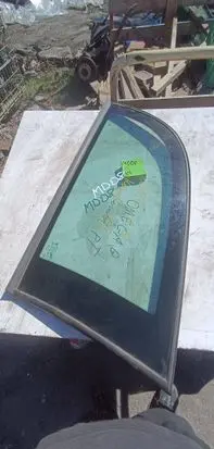 Opel Omega B1 Rear door window glass 1212123