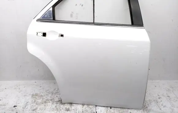 Chrysler 300 - 300C Rear door