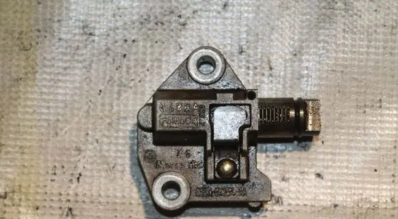 Volvo XC90 Timing belt tensioner 6G9N6K254AA