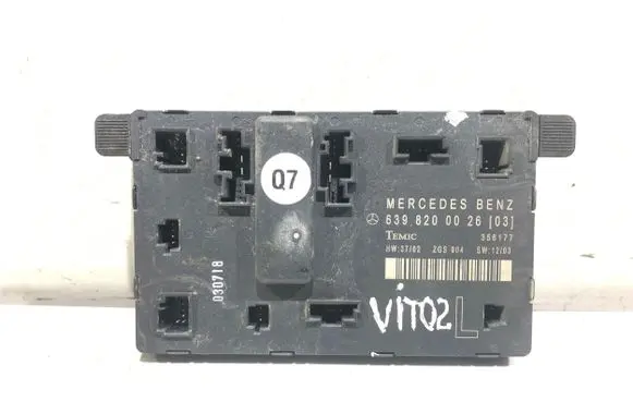 Mercedes-Benz Vito Viano W638 Door control unit/module 6398200026 ZGS004 356177