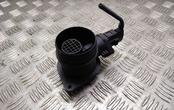 Volkswagen Touran I Mass air flow meter 0281002531 038906461B