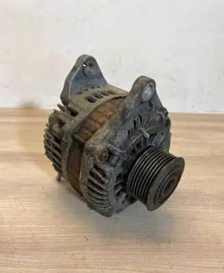 Nissan Navara Generator/alternator 23100EB31B