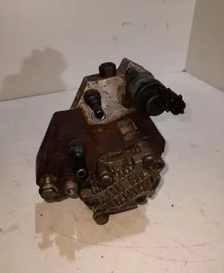 Renault Laguna II Fuel injection high pressure pump 8200108225 0445010075