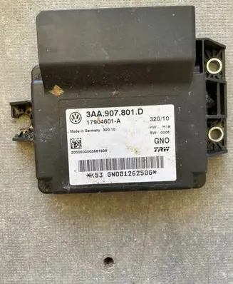 Volkswagen Sharan Hand brake control module 3AA907801D 17904601A